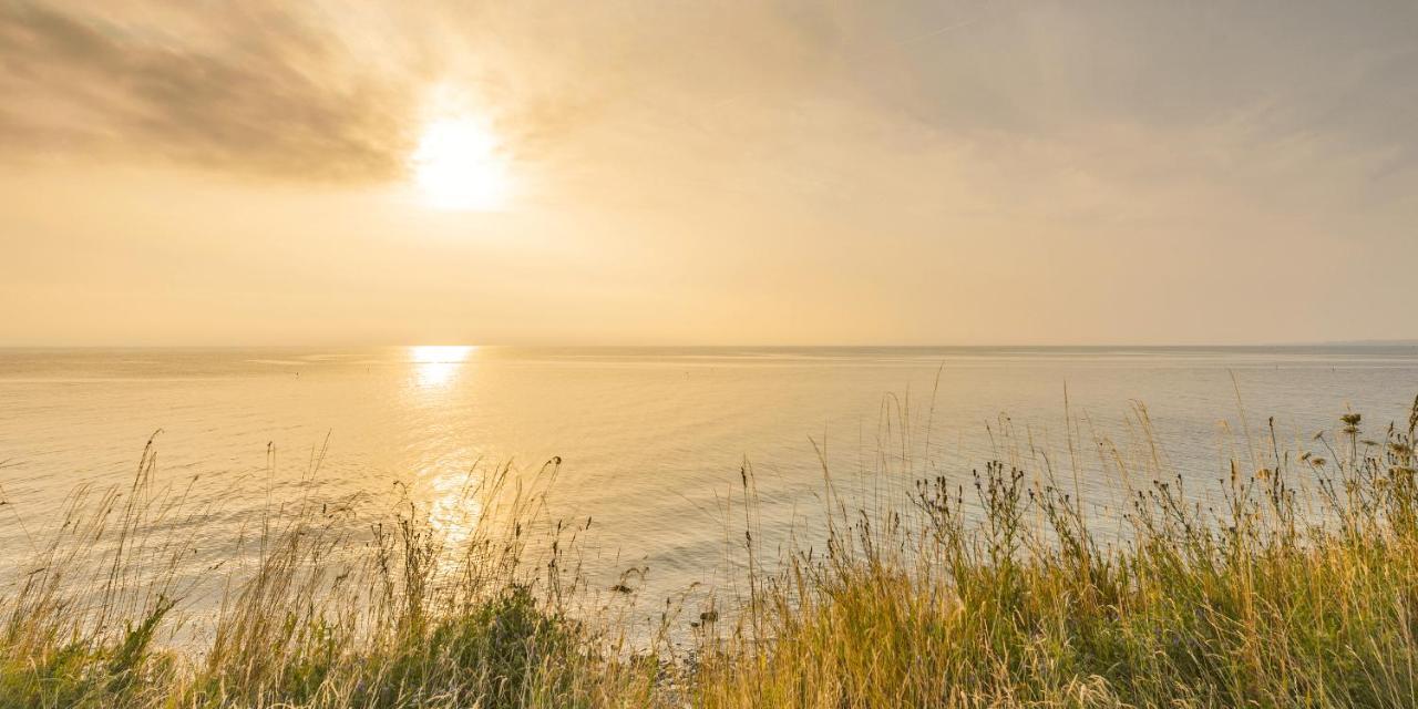 Ostseehotel Midgard Im Dampland Bagian luar foto