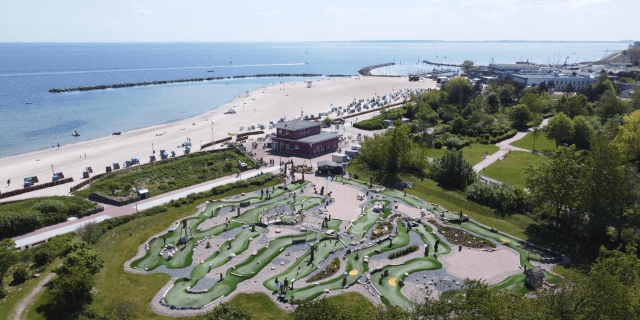 Ostseehotel Midgard Im Dampland Bagian luar foto